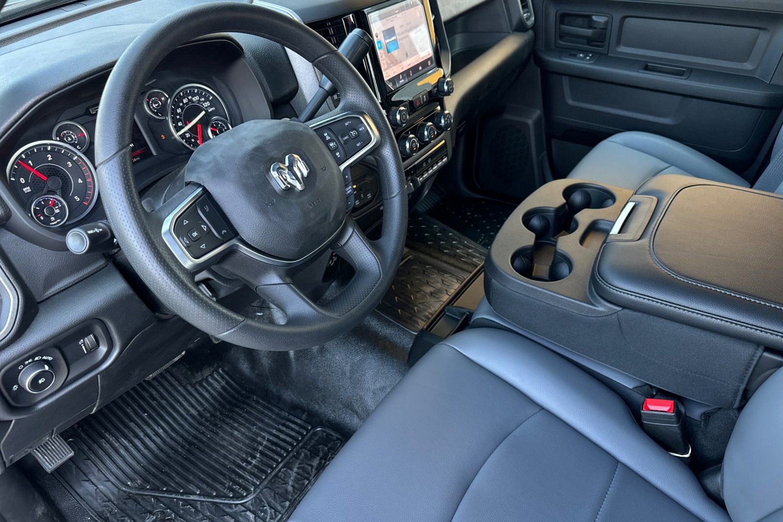 New 2025 RAM 5500 Tradesman AWD/4WD image 11