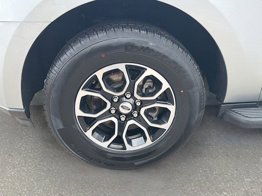 Used 2024 Ford Expedition XLT image 44