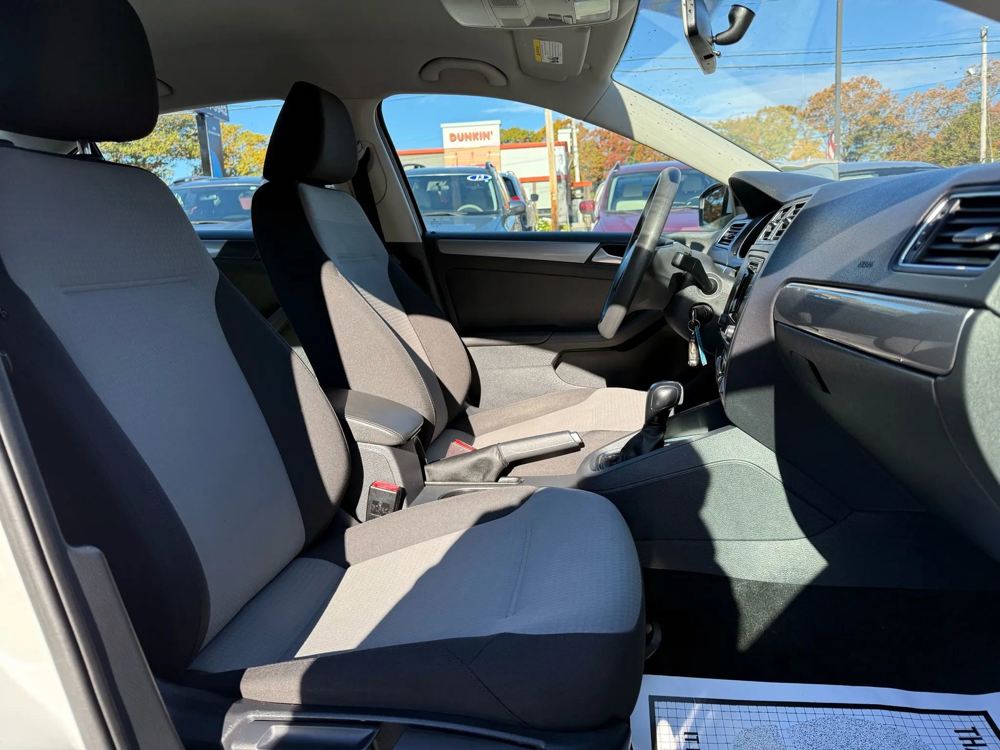 Used 2017 Volkswagen Jetta S w/ Jetta S Cold Weather Package image 19