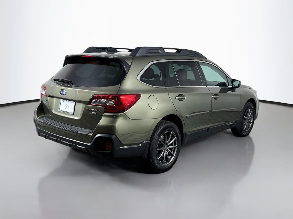Used 2019 Subaru Outback 3.6R Limited w/ Popular Package #2 AWD/4WD image 5