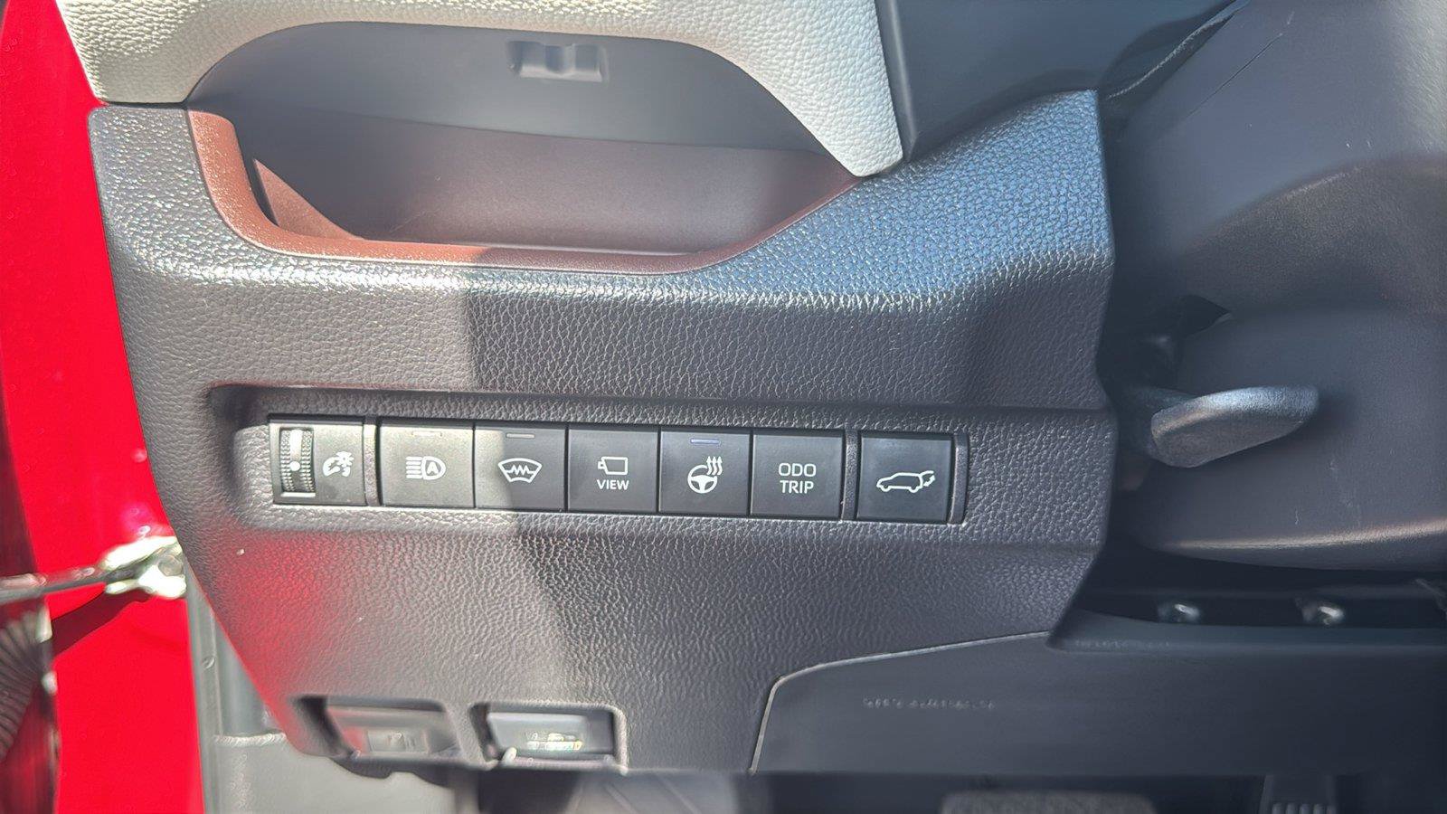 Used 2025 Toyota RAV4 Limited w/ Advanced Technology Package FWD image 14