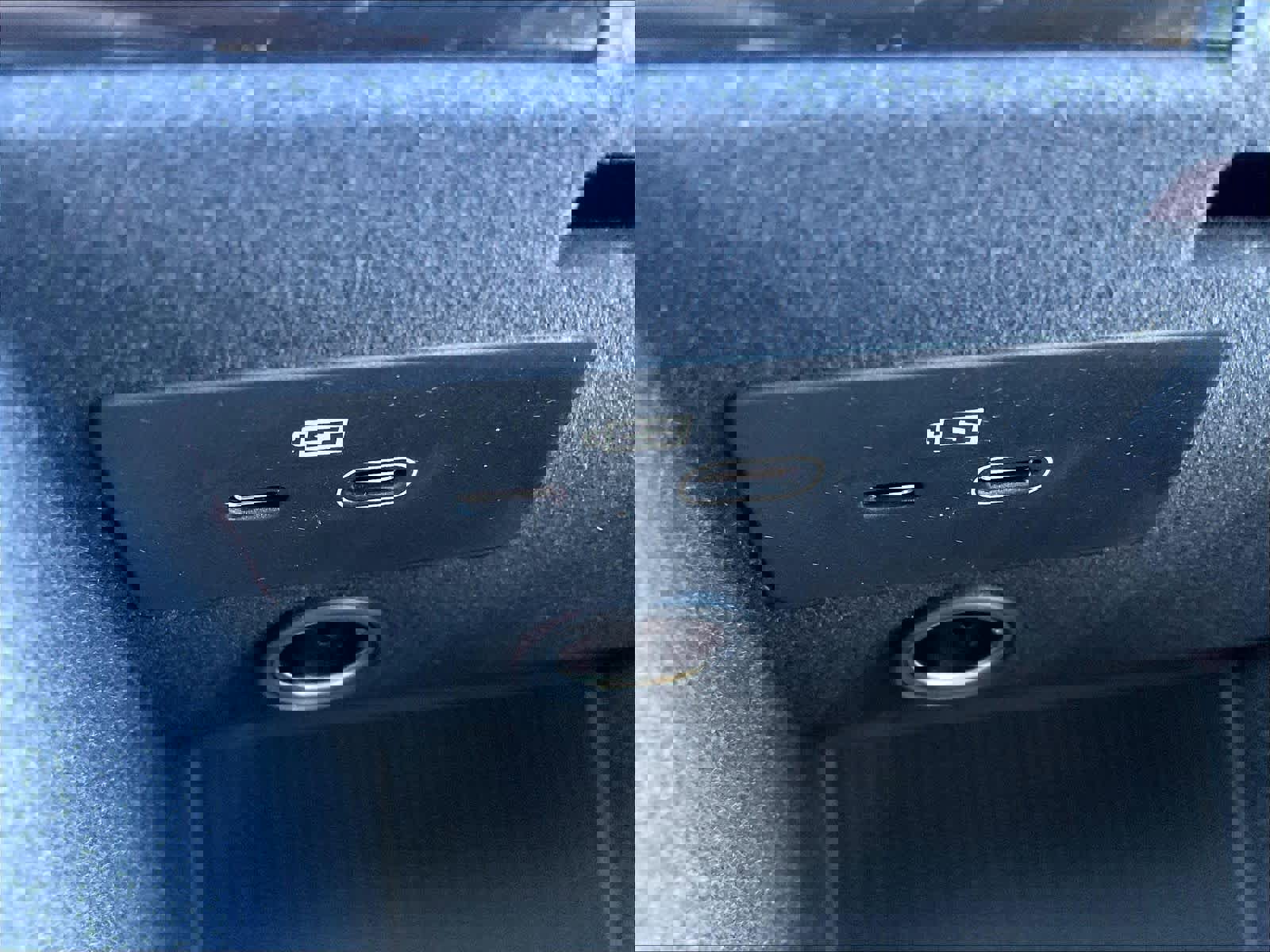 New 2026 Volvo XC90 B6 Plus w/ Protection Package Premier image 23