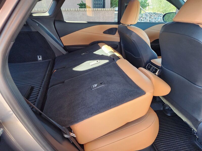 Used 2023 Lexus RX 350 Premium w/ Accessory Package AWD/4WD image 85