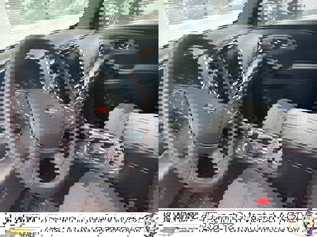 Used 2023 Chevrolet Traverse LT image 14