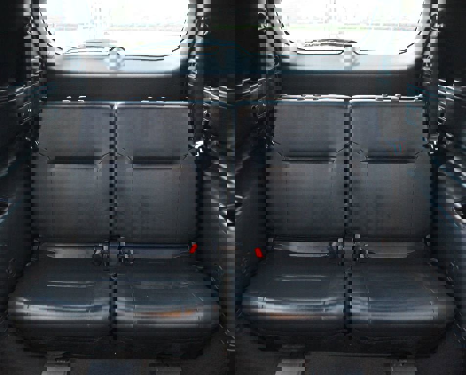 Used 2024 Mitsubishi Outlander SE image 16