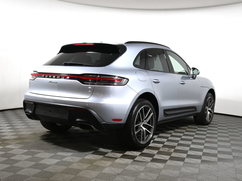 Used 2024 Porsche Macan AWD/4WD image 7