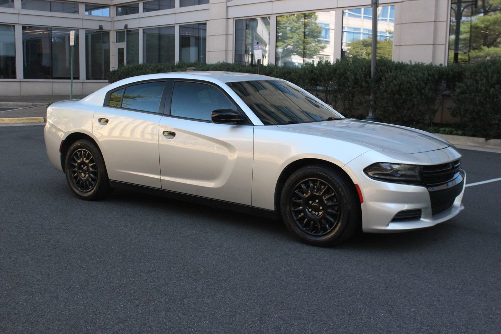 Used 2020 Dodge Charger Police AWD/4WD image 2