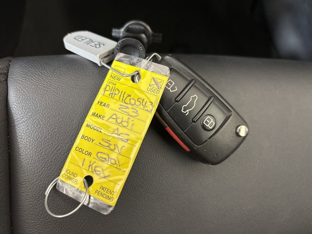 Used 2023 Audi Q3 2.0T Premium AWD/4WD image 33