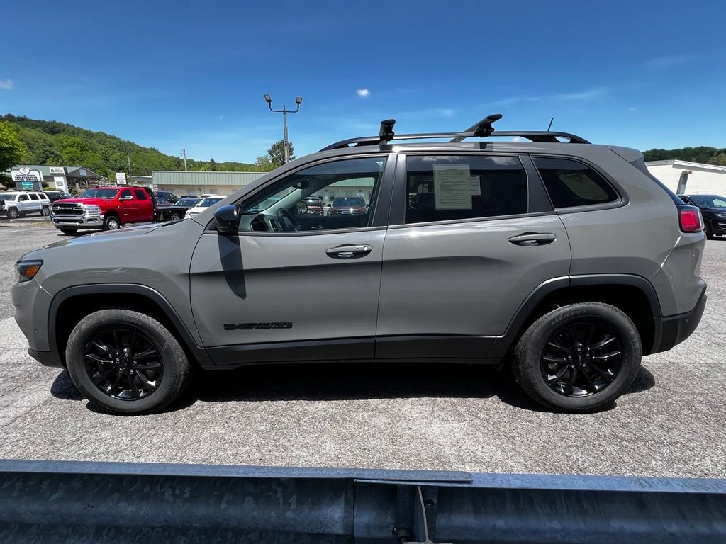 Used 2023 Jeep Cherokee Altitude Lux AWD/4WD image 6