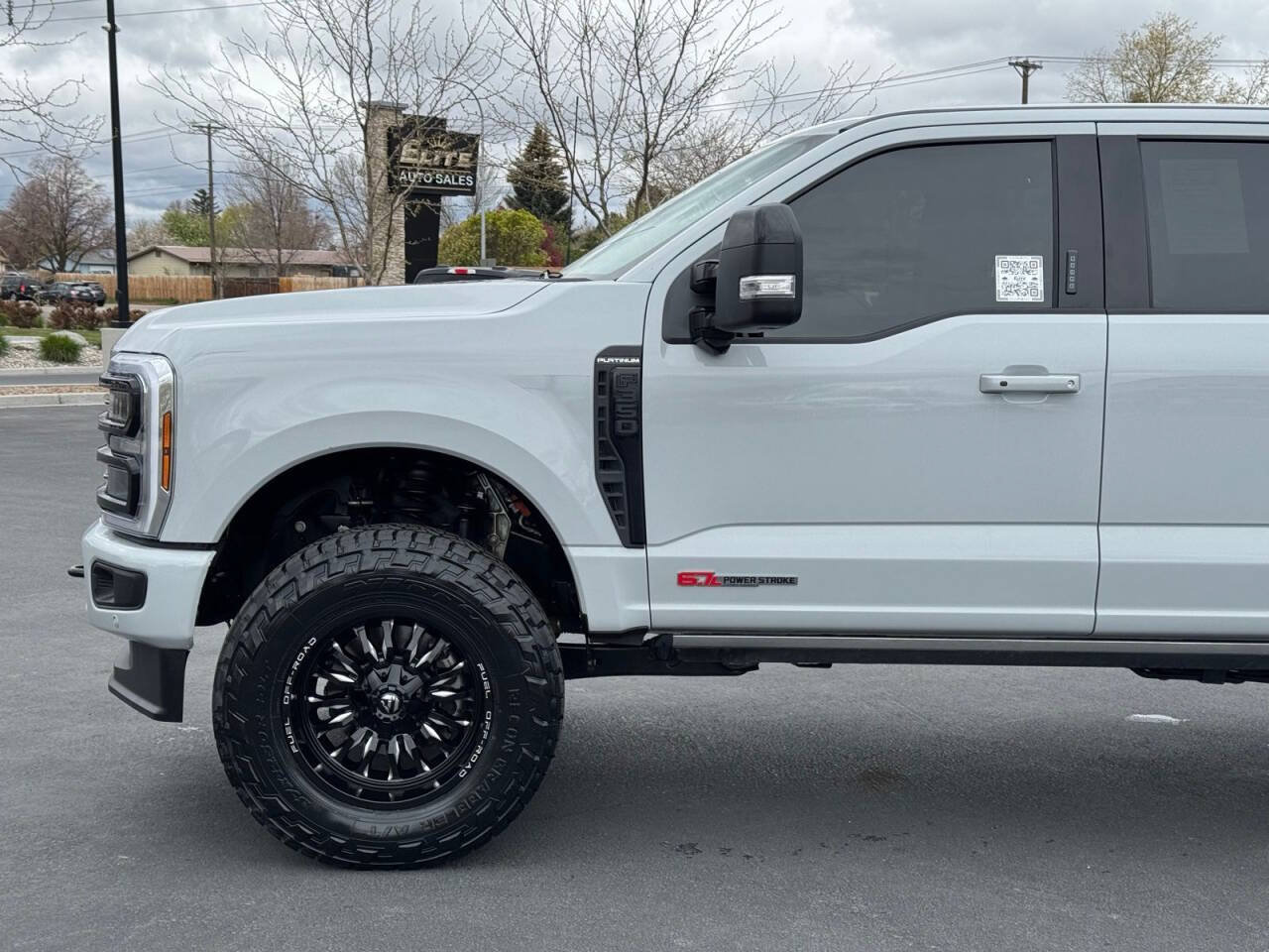 Used 2026 Ford F350 Platinum AWD/4WD image 4