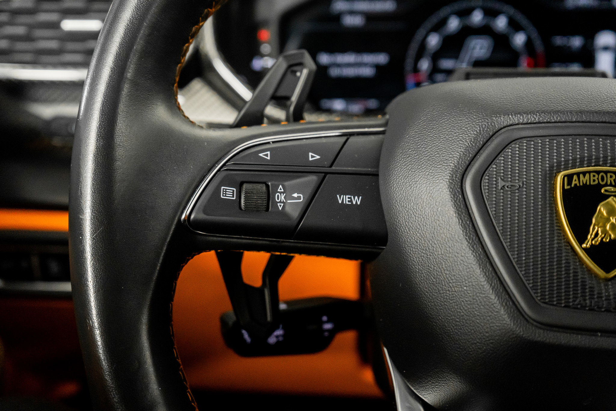 Used 2022 Lamborghini Urus image 49