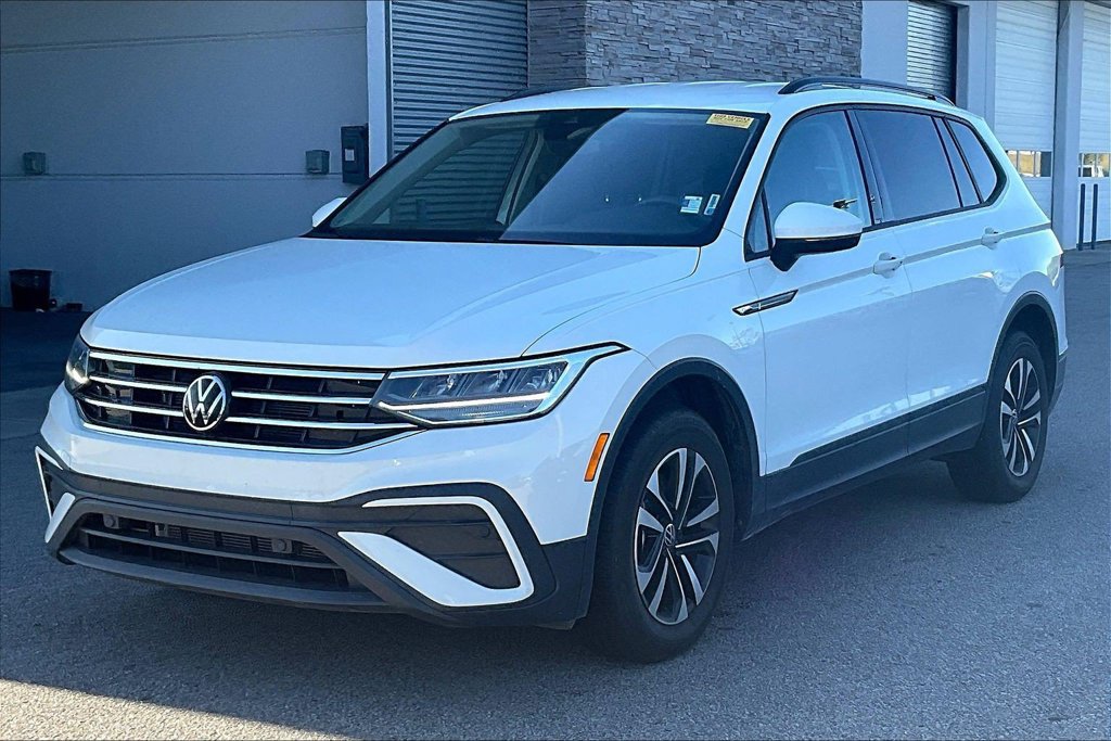 Used 2024 Volkswagen Tiguan S FWD image 3