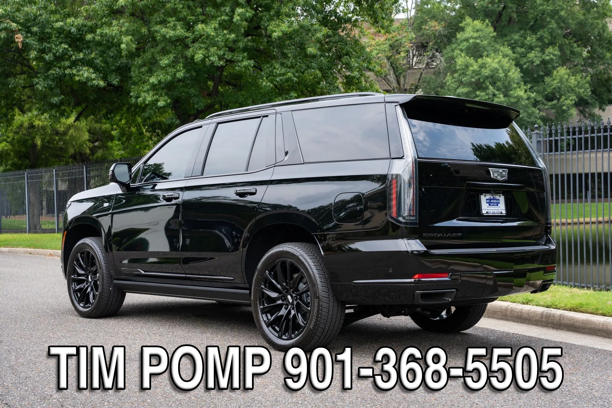 Used 2026 Cadillac Escalade Sport w/ LPO, ONYX Package AWD/4WD image 8