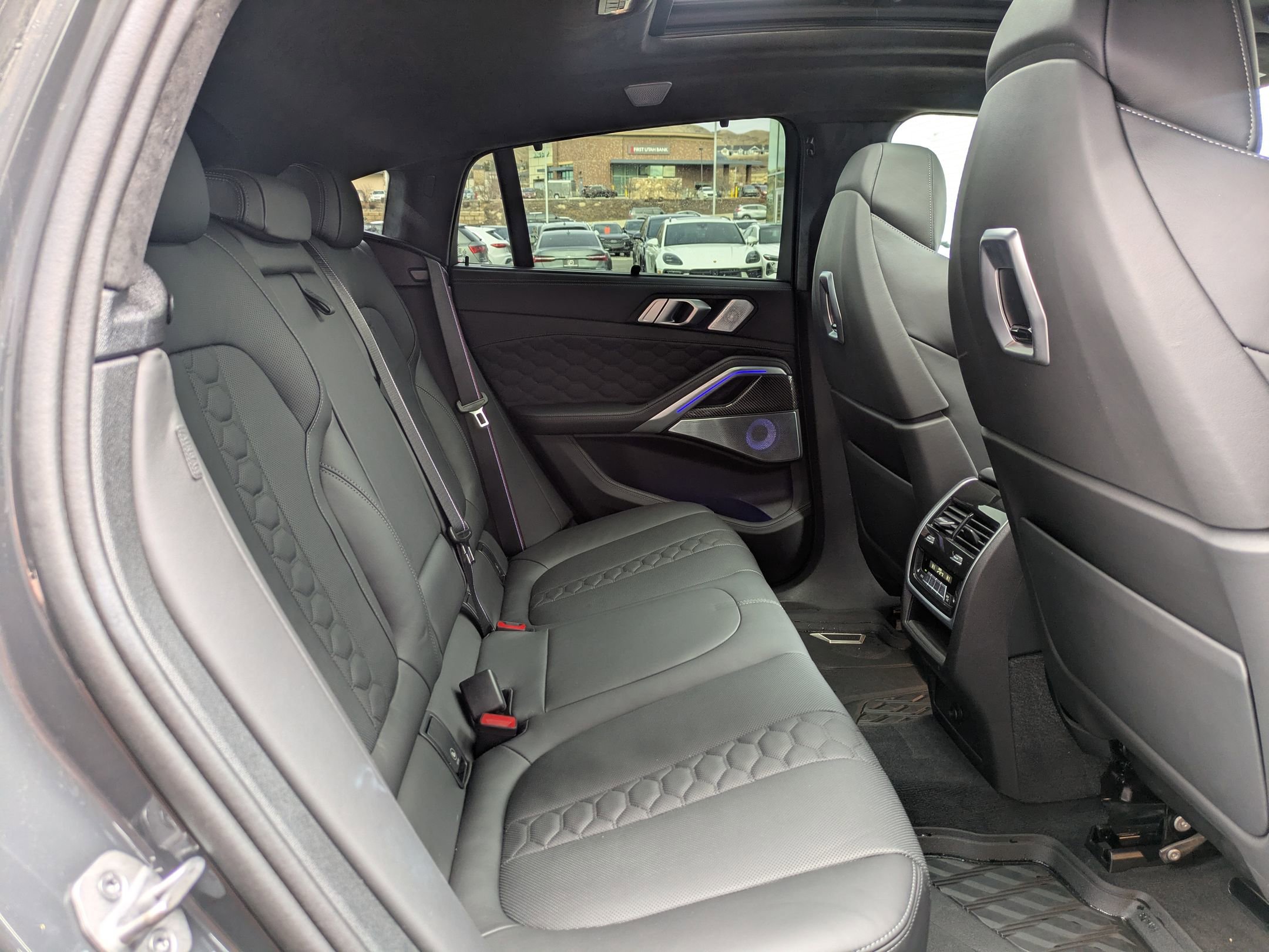 Used 2024 BMW X6 M Competition w/ Executive Package image 27