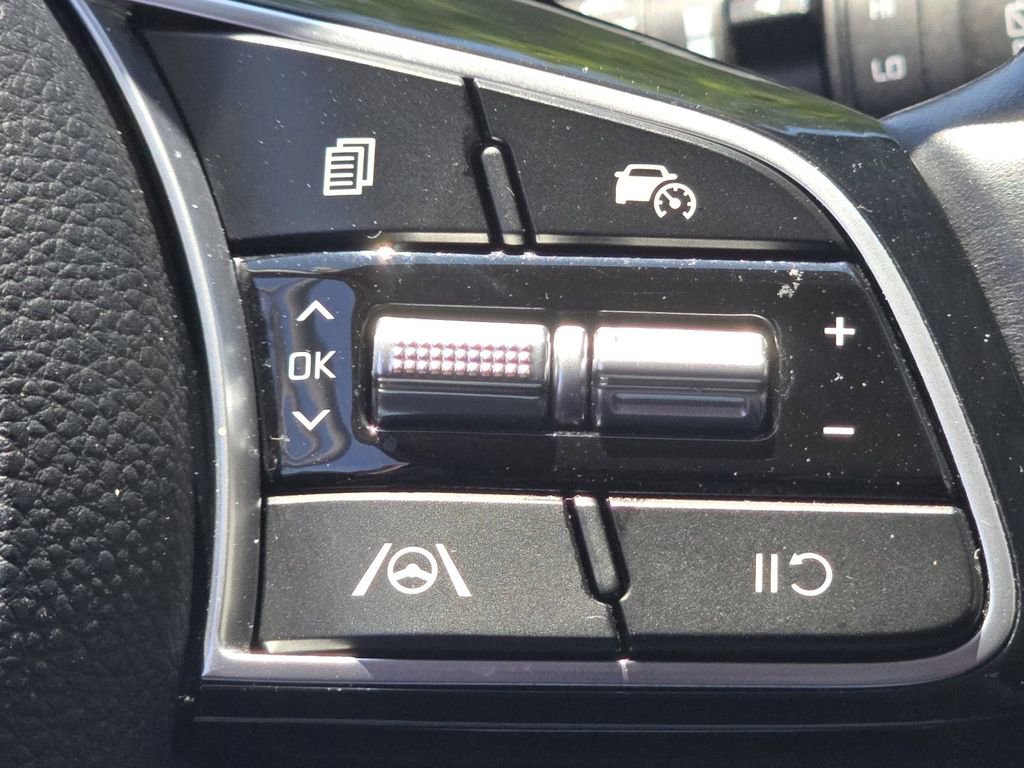 Used 2024 Kia Seltos S AWD/4WD image 33
