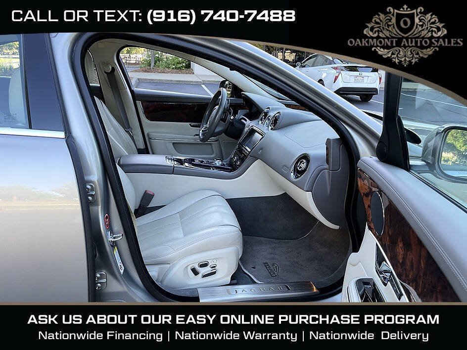 Used 2011 Jaguar XJ RWD image 11