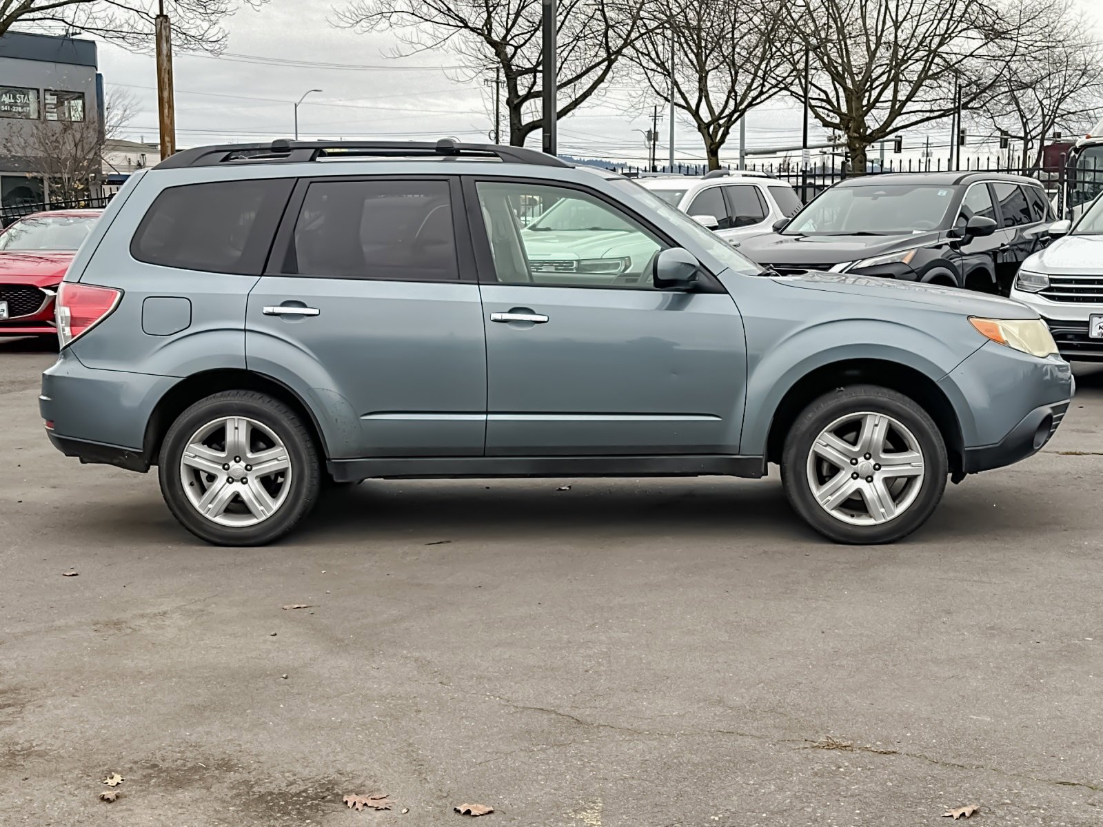 Used 2010 Subaru Forester 2.5X Premium image 3