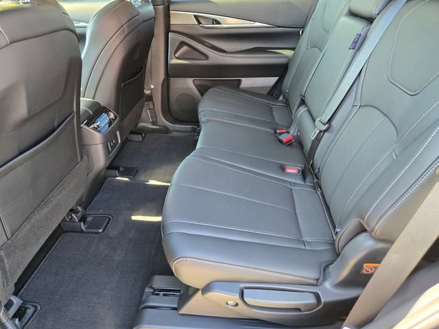 Certified 2026 INFINITI QX60 Pure w/ Family Package AWD/4WD image 12