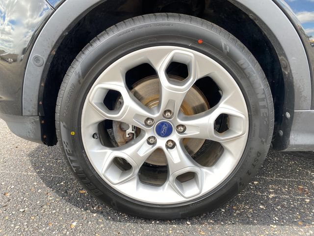 Used 2013 Ford Escape Titanium w/ Parking Technology Pkg AWD/4WD image 24