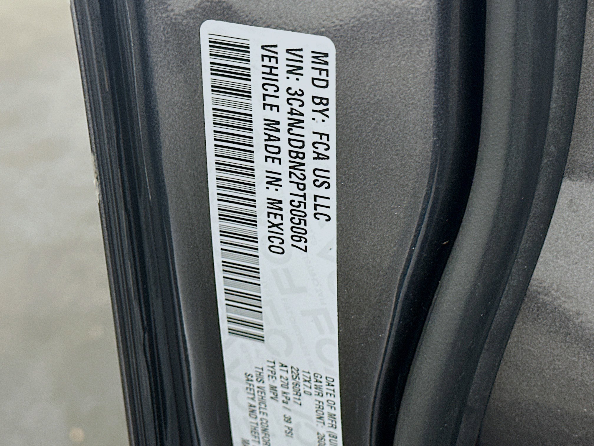 Used 2023 Jeep Compass Latitude AWD/4WD image 12