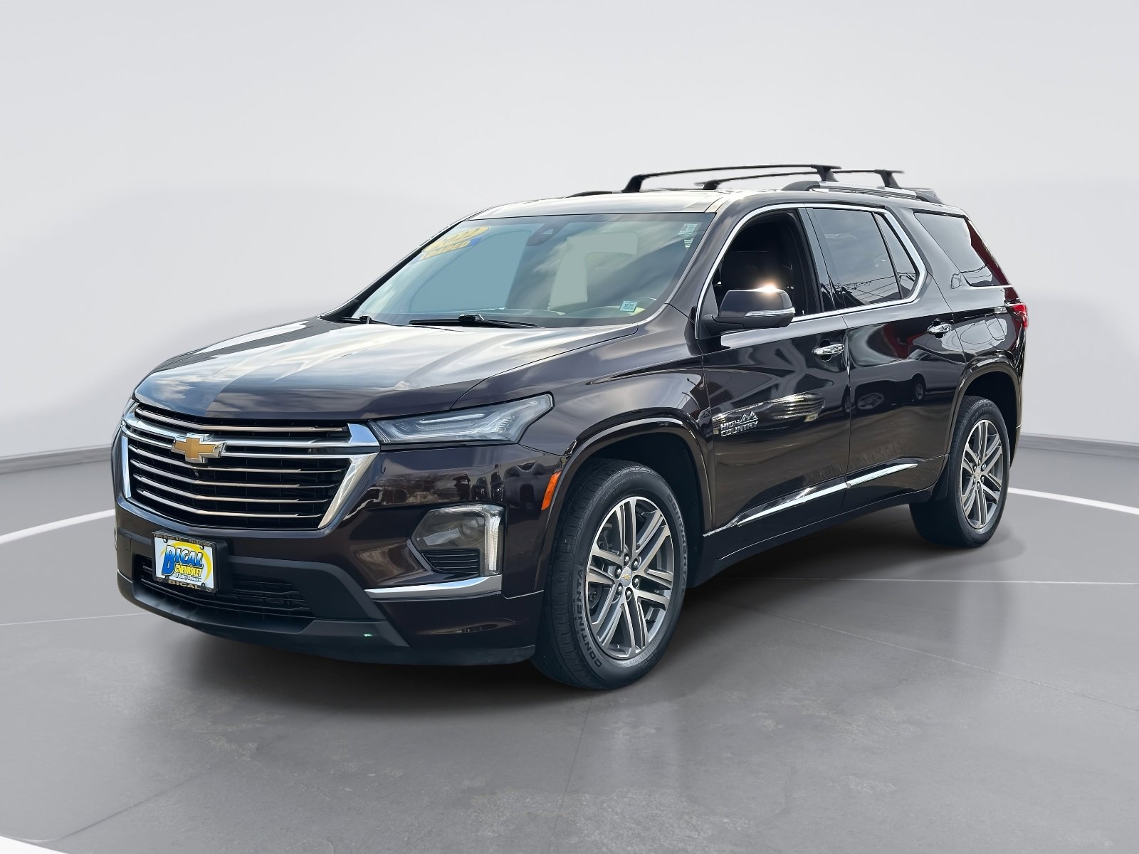 Used 2022 Chevrolet Traverse High Country image 3