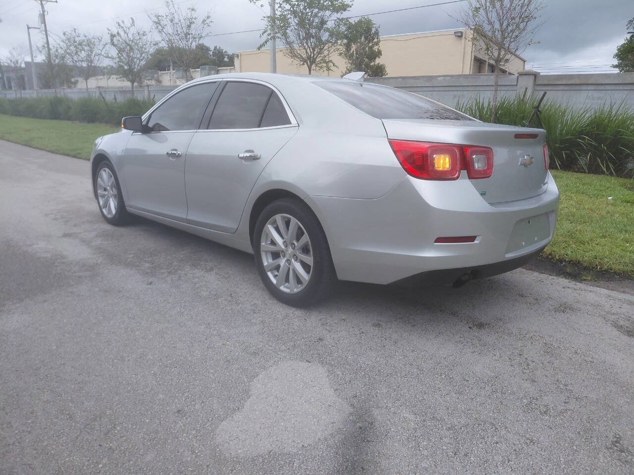 Used 2016 Chevrolet Malibu LTZ FWD image 6