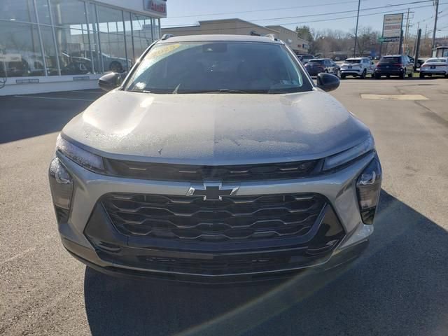 Used 2025 Chevrolet Trax ACTIV w/ Driver Confidence Package image 9