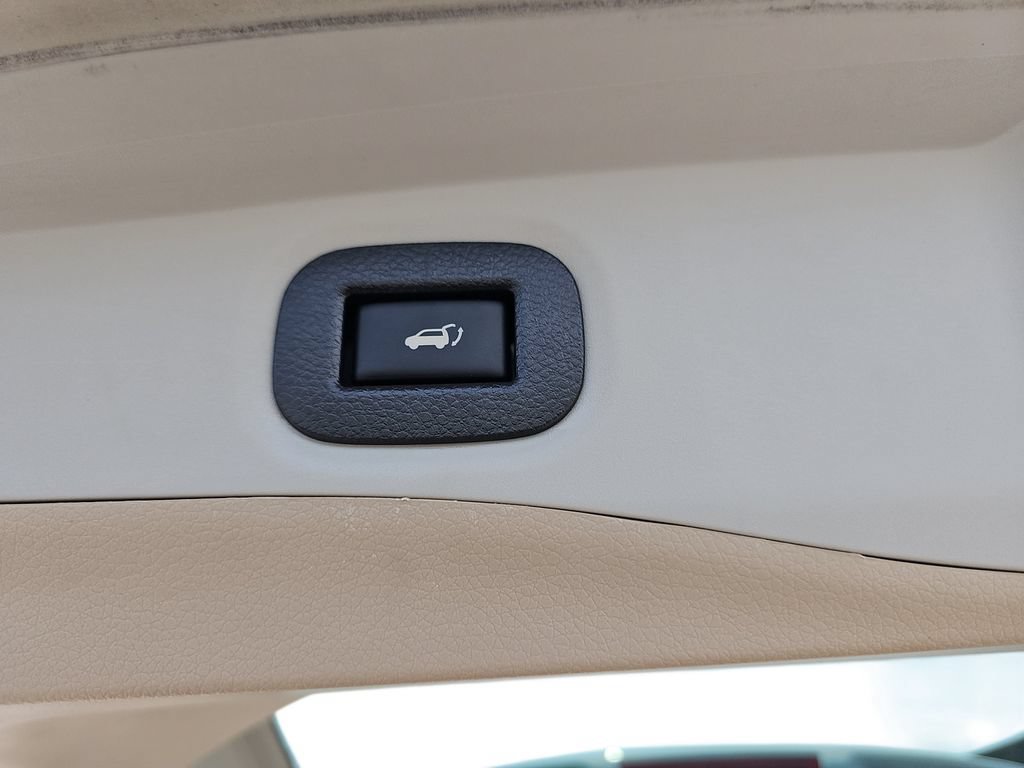 Used 2020 Nissan Rogue SL w/ Premium Package AWD/4WD image 34