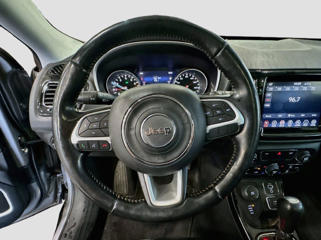 Used 2020 Jeep Compass Limited w/ Luxury Seat Group AWD/4WD image 11