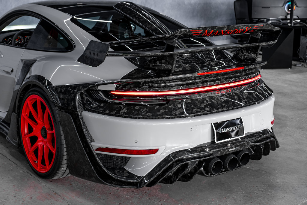 Used 2025 Porsche 911 Turbo S AWD/4WD image 18