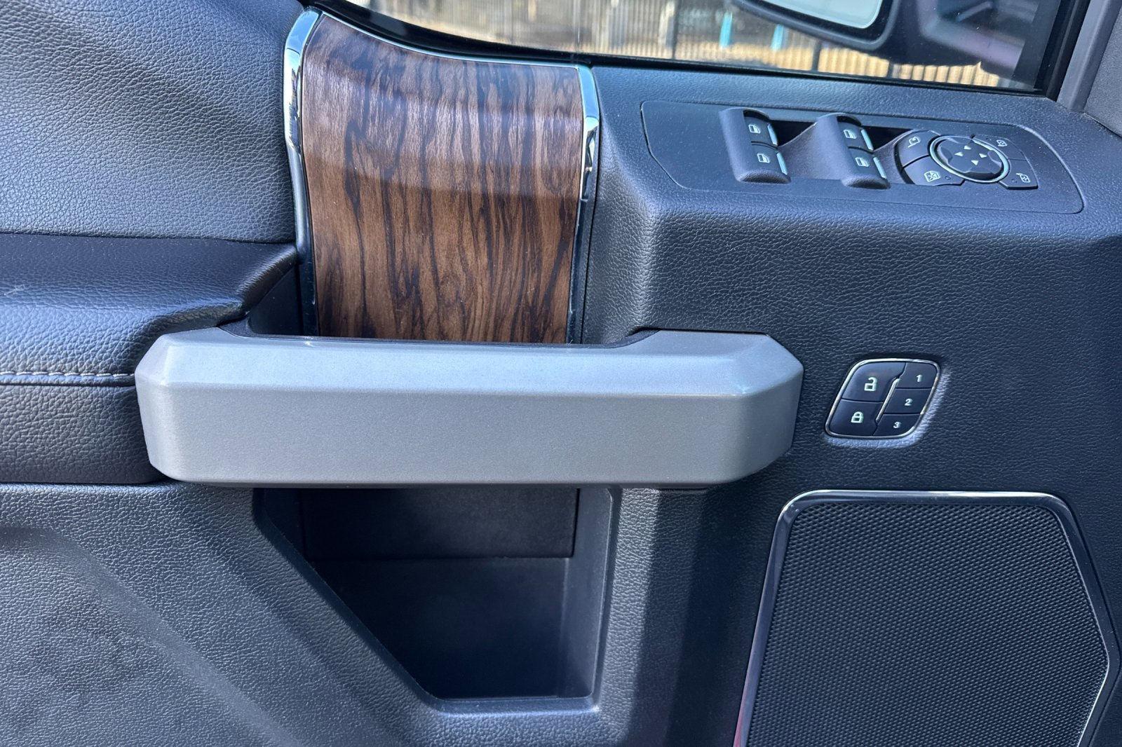 Certified 2018 Ford F150 Lariat w/ Equipment Group 502A Luxury image 11