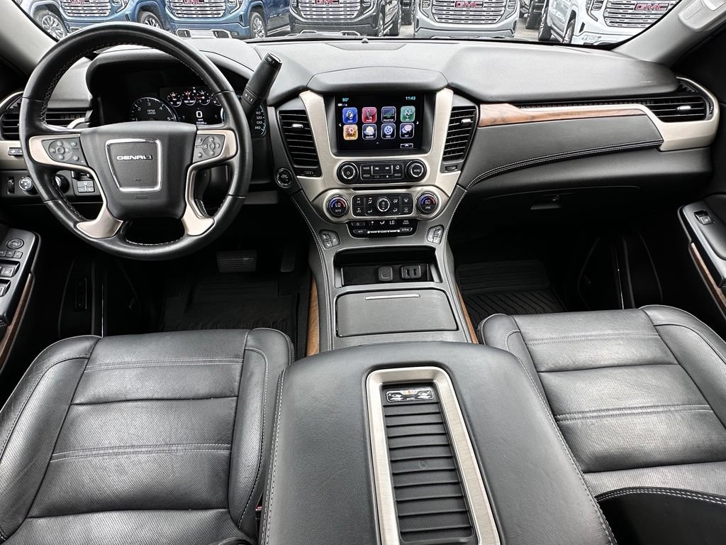 Used 2020 GMC Yukon Denali w/ Open Road Package AWD/4WD image 32