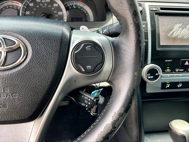 Used 2013 Toyota Camry SE FWD image 21