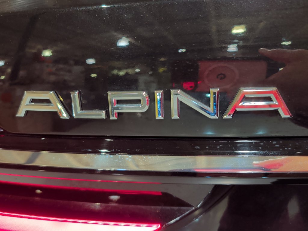 Certified 2025 BMW ALPINA XB7 AWD/4WD image 16