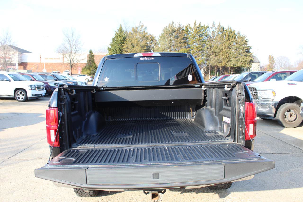 Used 2018 Ford F150 Lariat image 16