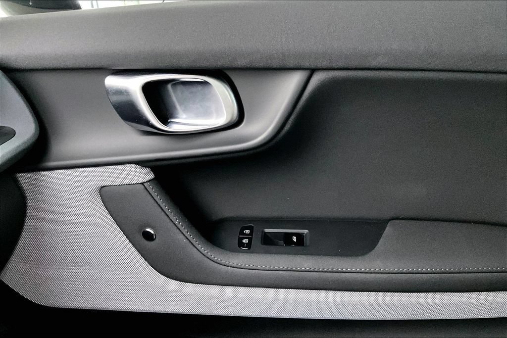 Used 2024 Polestar Polestar 2 AWD/4WD image 34