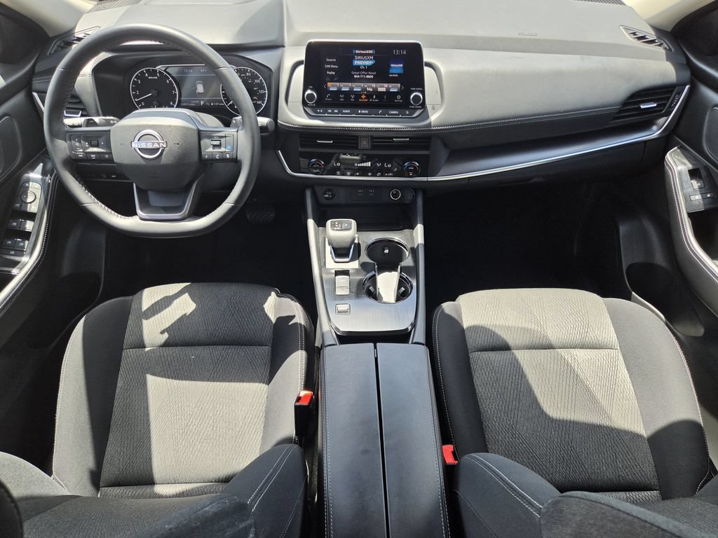 Used 2026 Nissan Rogue SV FWD image 12