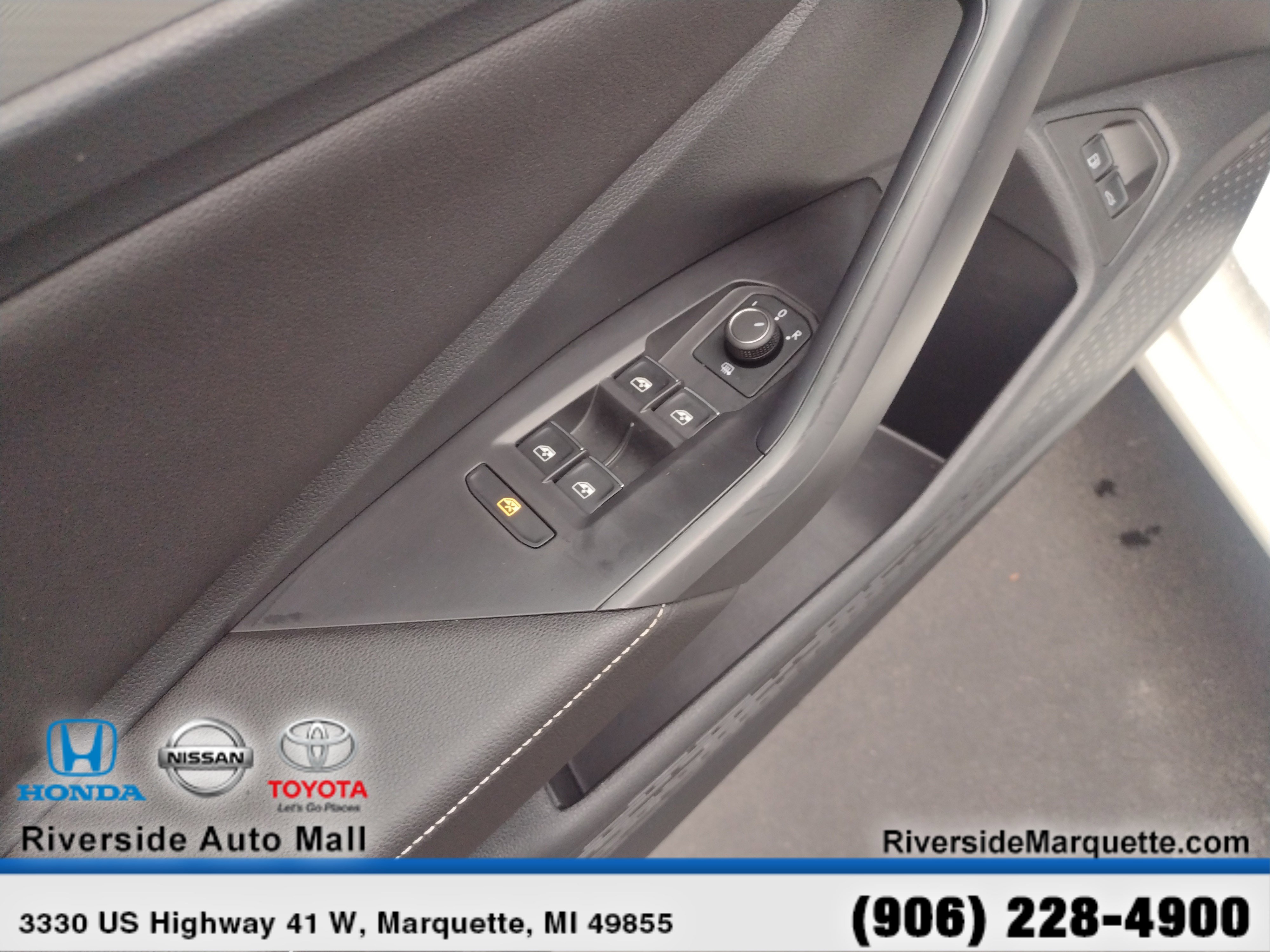 Used 2024 Volkswagen Jetta Sport image 23