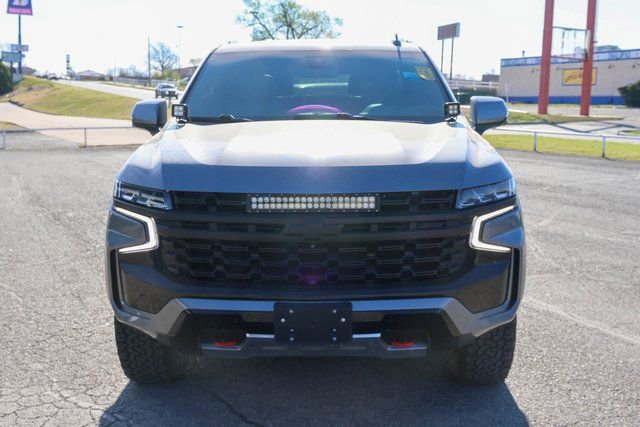 Used 2021 Chevrolet Tahoe Z71 w/ Luxury Package image 2