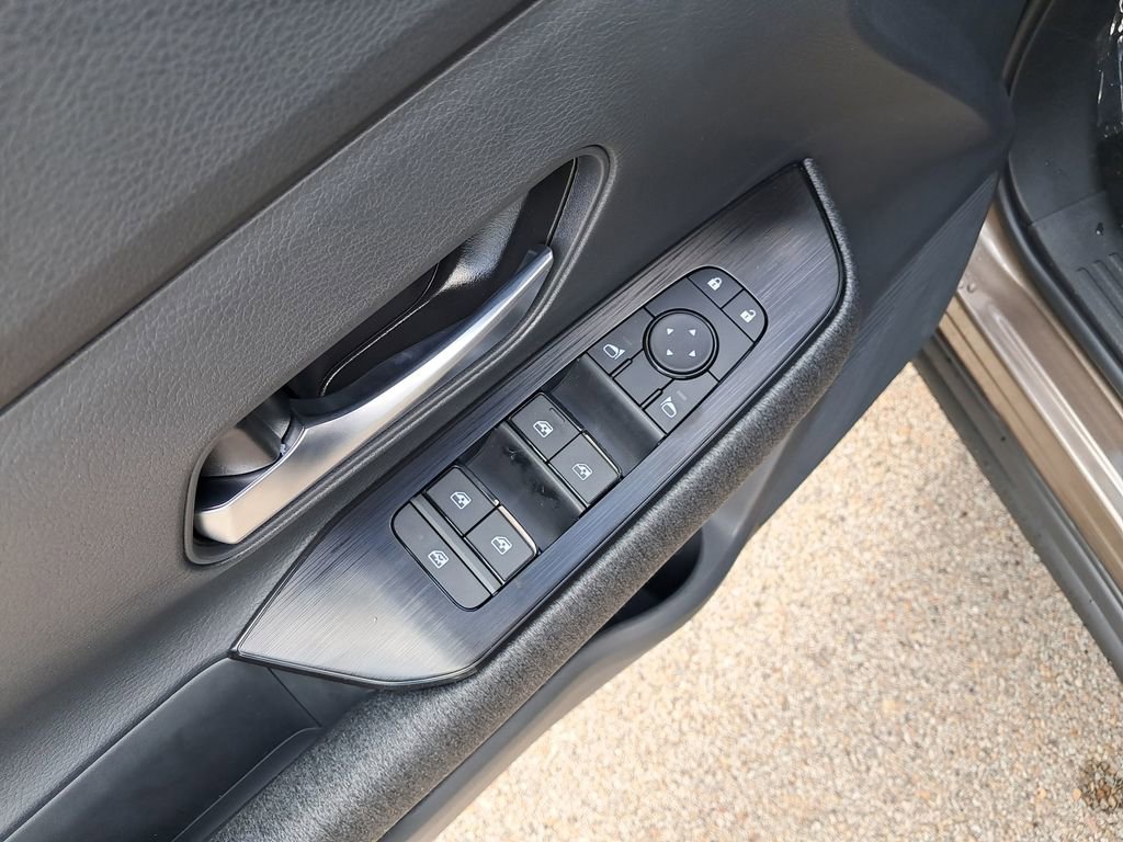 New 2026 Nissan Kicks SV w/ Cold Weather Package AWD/4WD image 12