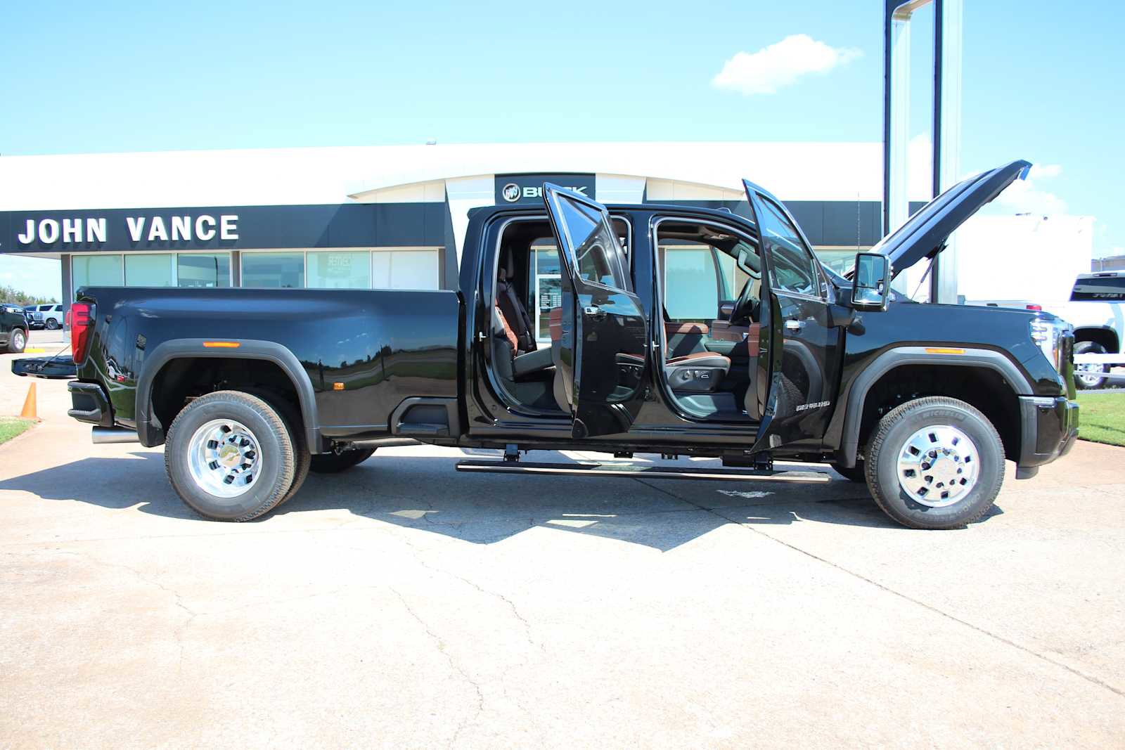 New 2026 GMC Sierra 3500 Denali Ultimate image 43