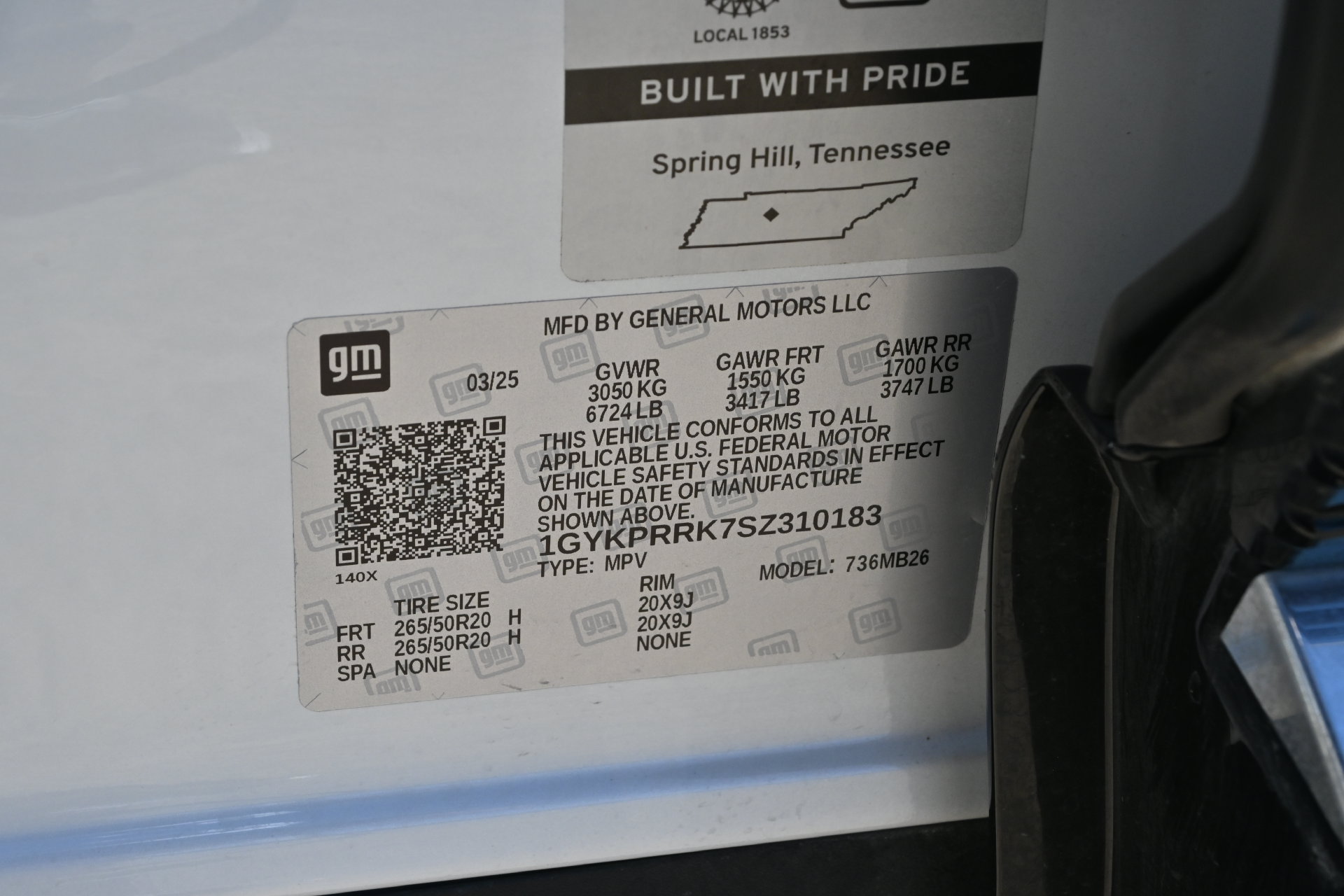 Certified 2025 Cadillac Lyriq Luxury w/ LPO, Floor Liner Package RWD image 28
