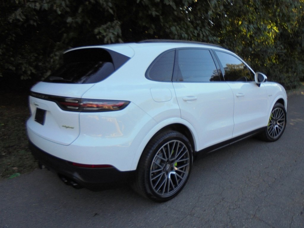 Used 2019 Porsche Cayenne E-Hybrid image 5