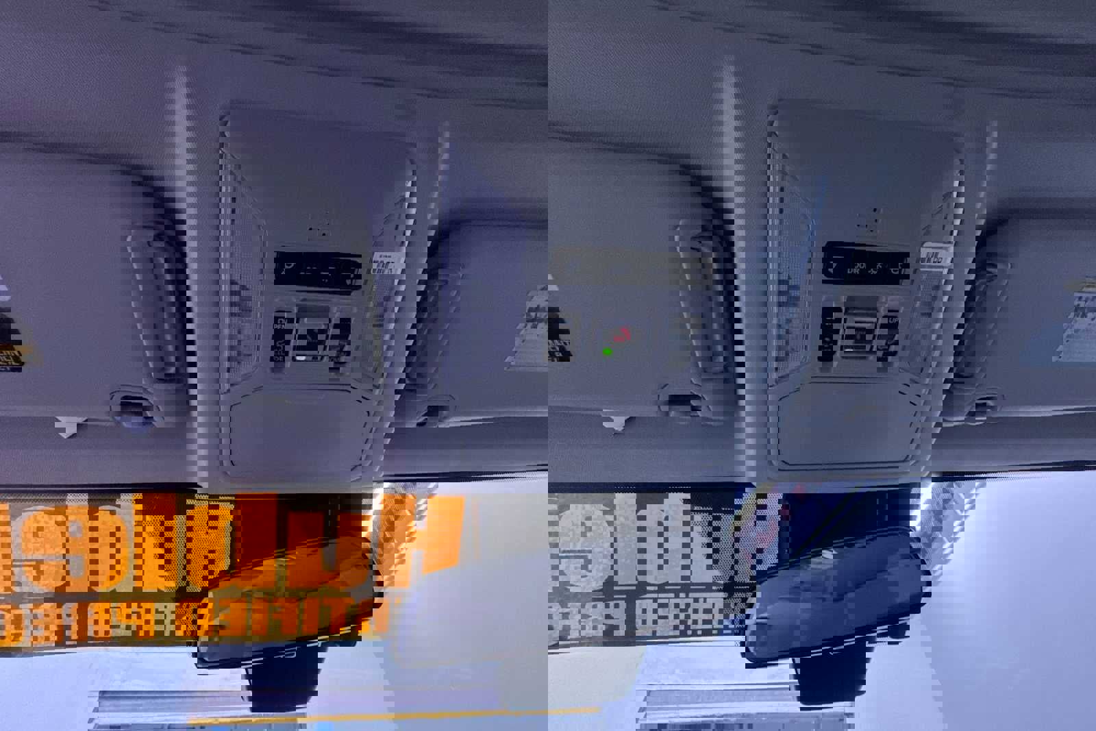 Used 2020 Toyota RAV4 XLE Premium image 31