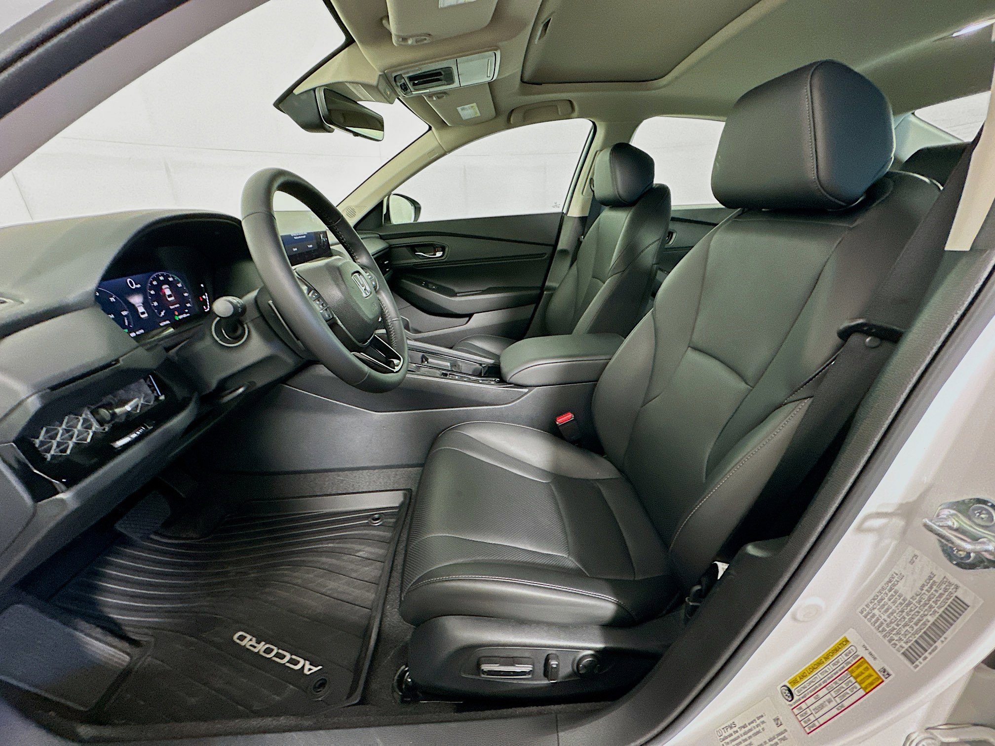 Used 2025 Honda Accord EX-L image 13