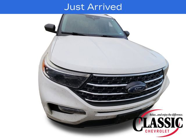 Used 2021 Ford Explorer XLT w/ Equipment Group 202A RWD image 3