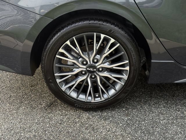 Used 2023 Kia Forte GT-Line FWD image 12