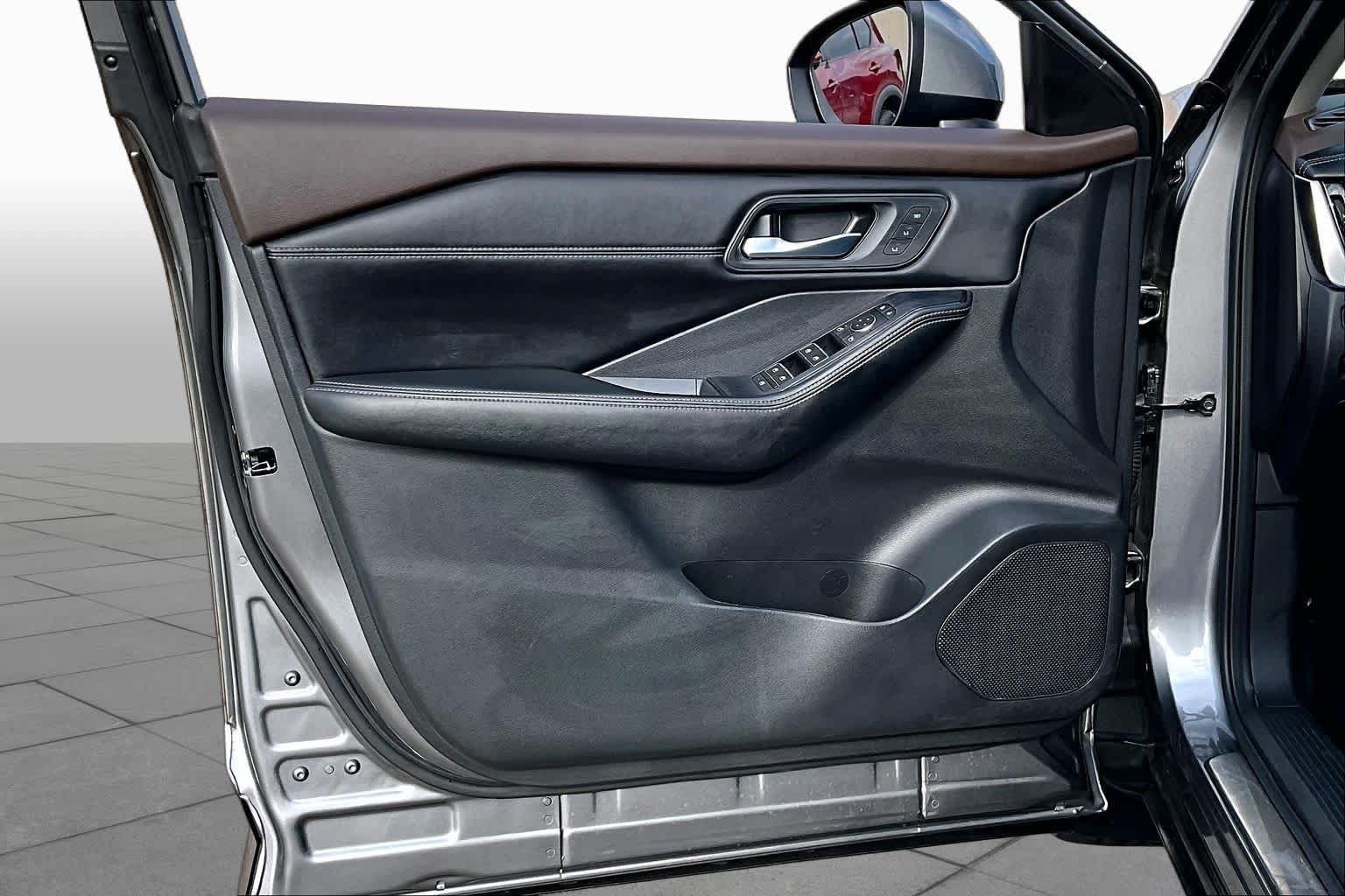 Certified 2023 Nissan Rogue SL w/ SL Premium Package FWD image 22