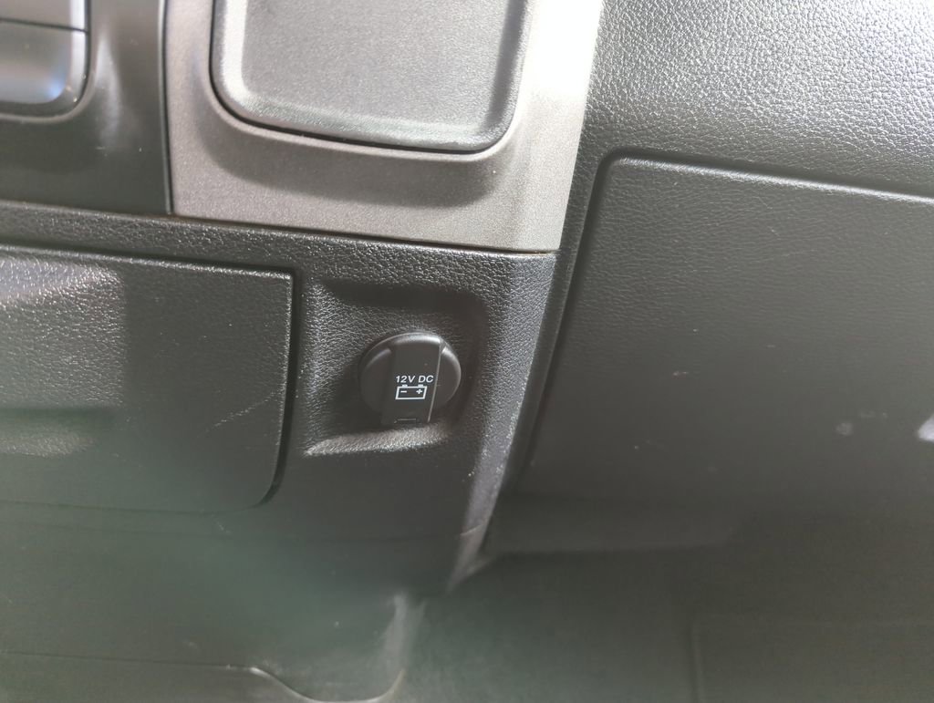 Used 2015 RAM 1500 Express RWD image 27