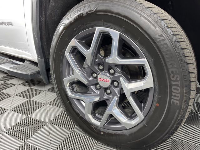 Used 2023 GMC Sierra 1500 SLT w/ SLT Convenience Package image 16